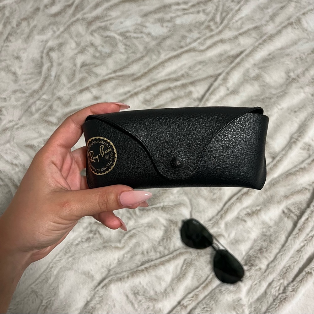Ray-Ban aviators - Picture 2 of 5